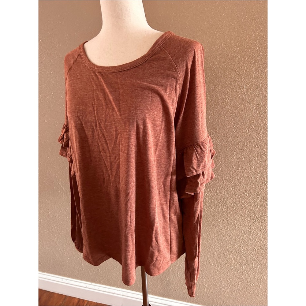 Ruffle long sleeve top - Picture 2 of 7